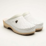 Saboti medicali cu talpa din lemn Leon B2, alb