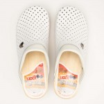 Saboti medicali cu talpa din lemn Leon B2, alb