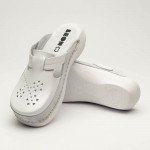 Saboti medicali Leon PU156, alb