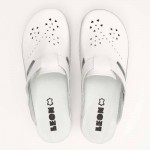 Saboti medicali Leon PU156, alb